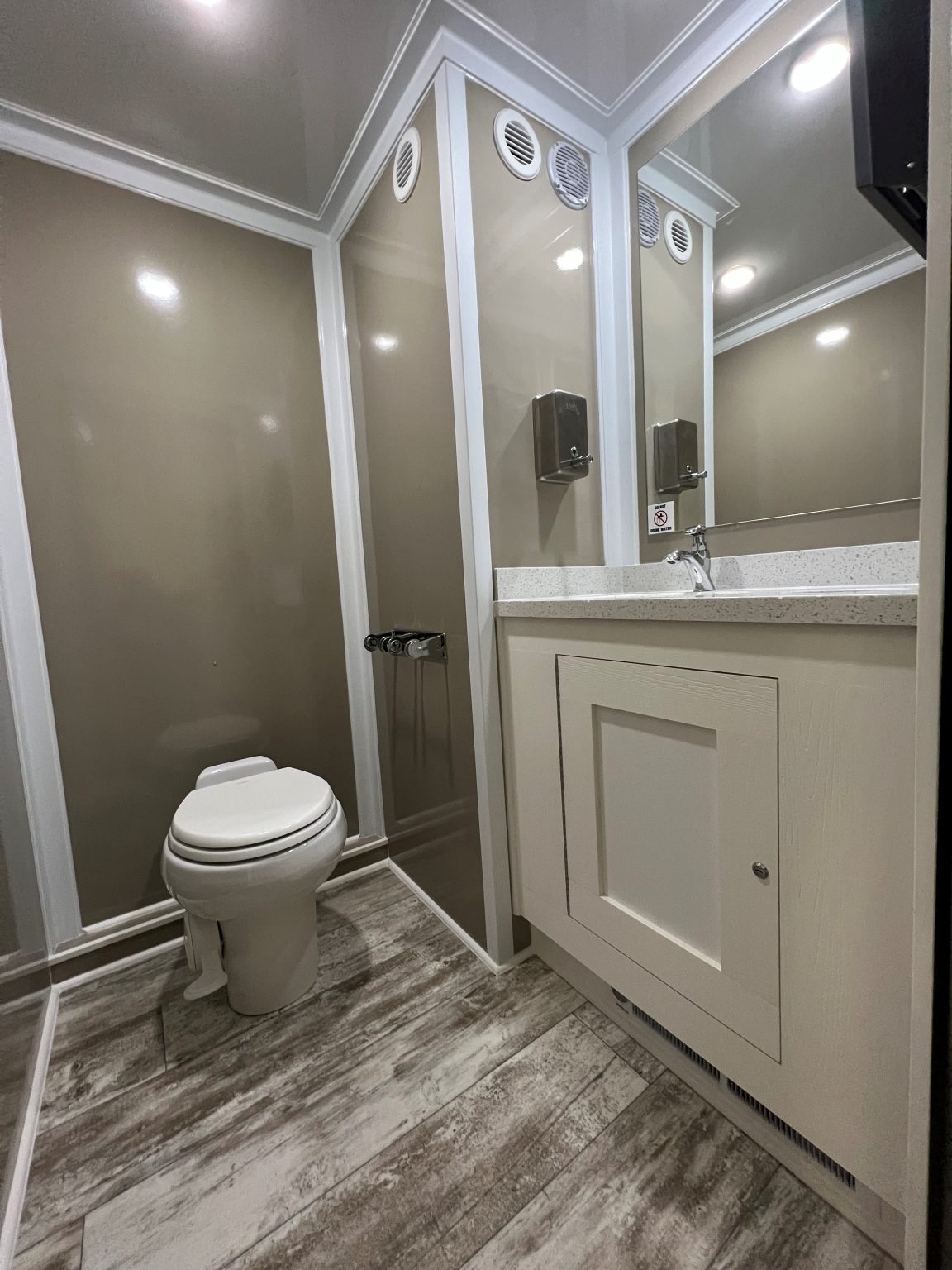 Gallery Optimus Industries